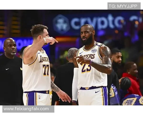 以詹姆斯为核心的湖人队崛起与挑战全联盟冠军之路